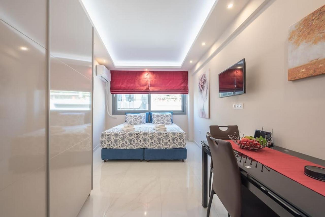 Central Mini Suite Athén Kültér fotó